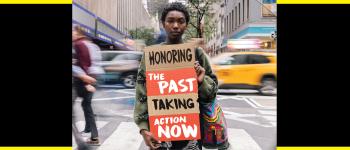 Image - woman holding sign