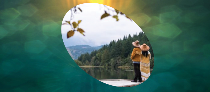 Image - woman and man looking at mountain
